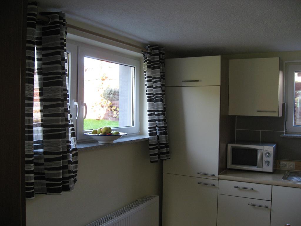 Ferienwohnung Jena-Zoellnitz Zollnitz الغرفة الصورة